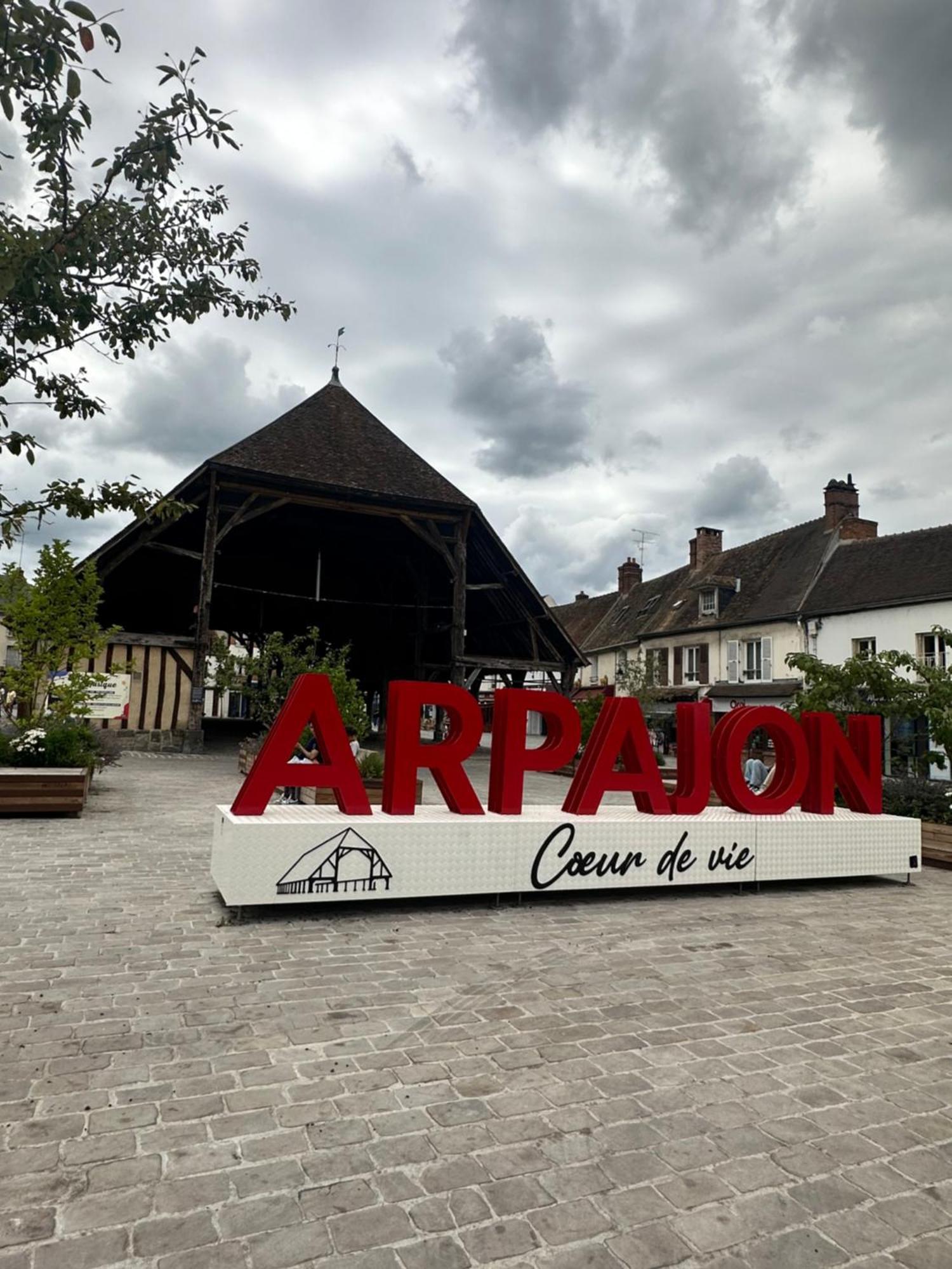 Le Cocon Parking Prive Centre Ville Gare Arpajon Luaran gambar