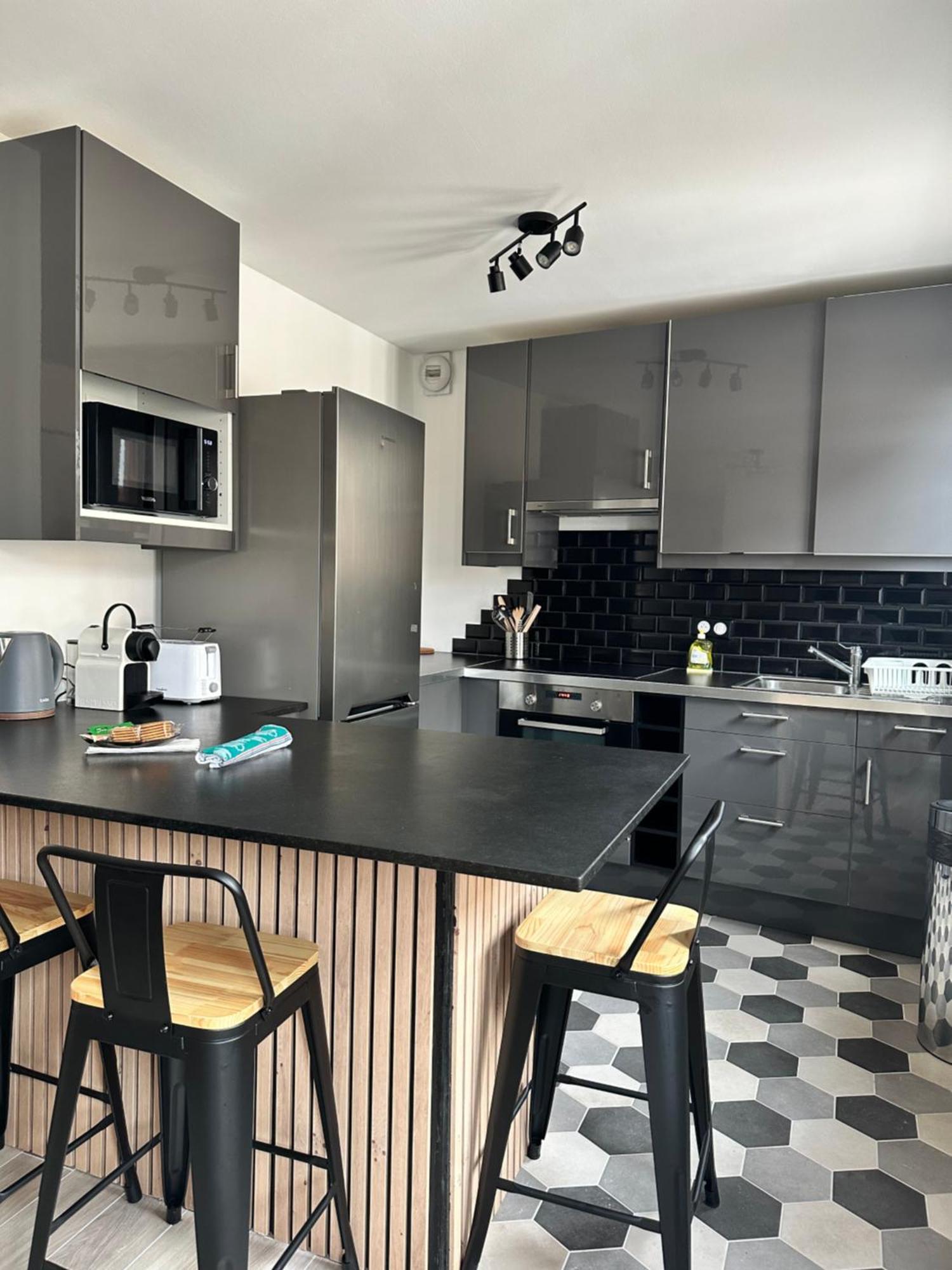 Le Cocon Parking Prive Centre Ville Gare Arpajon Luaran gambar
